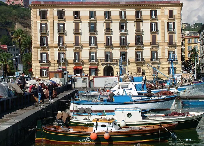 Caracciolo 10Hotel Napoli
